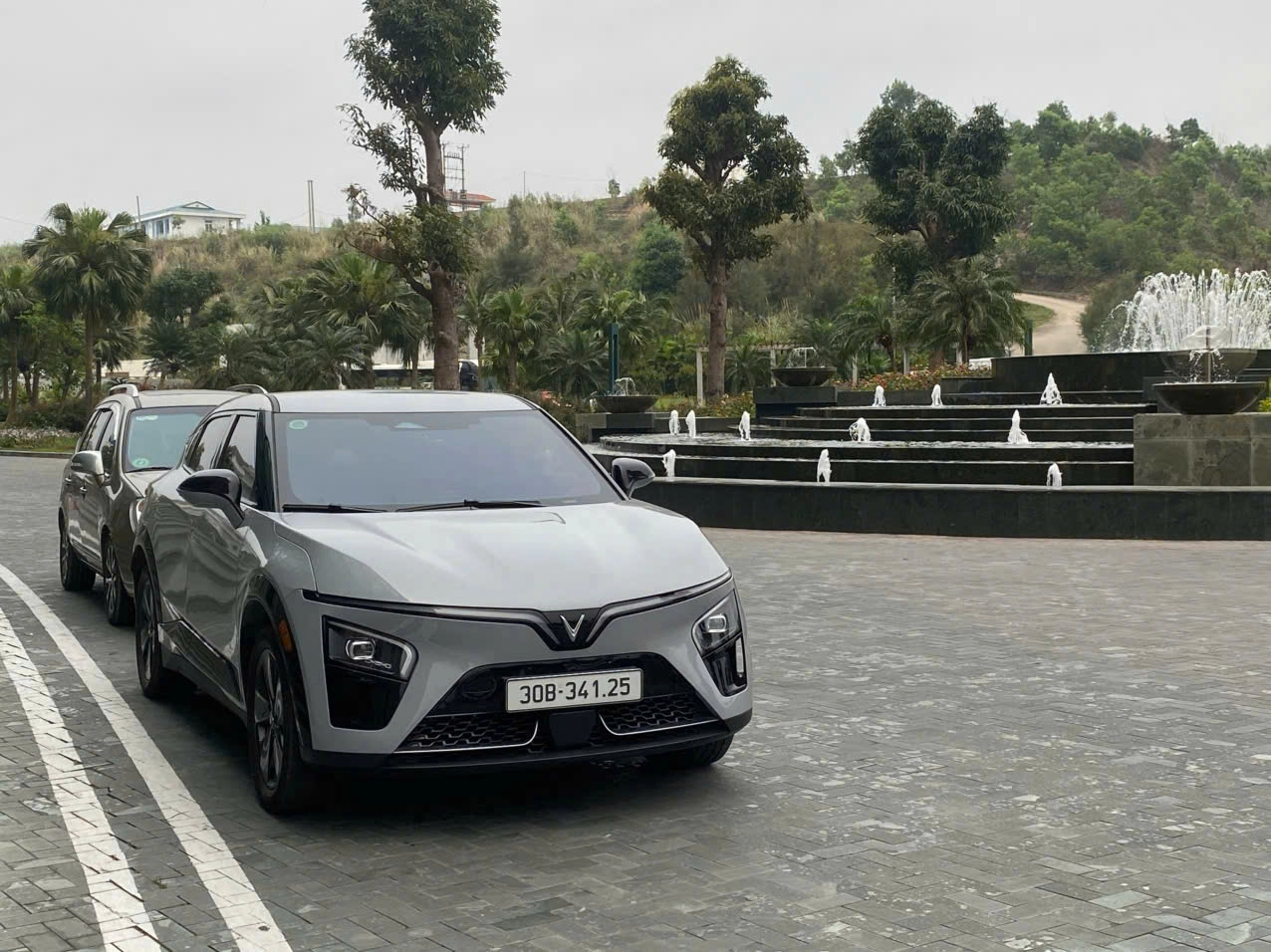 Eco-Friendly Electric Car Airport Transfer Service in Hanoi