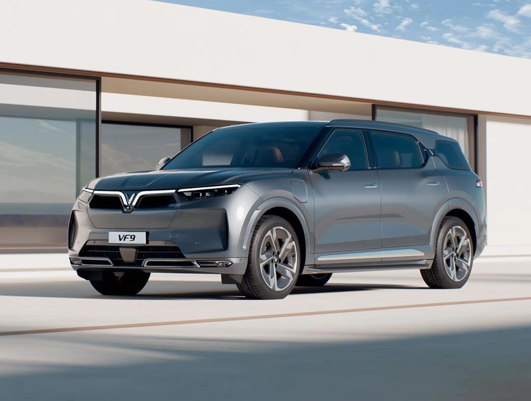 Eco-Friendly Premium Electric Car Airport Transfer Service in Hanoi