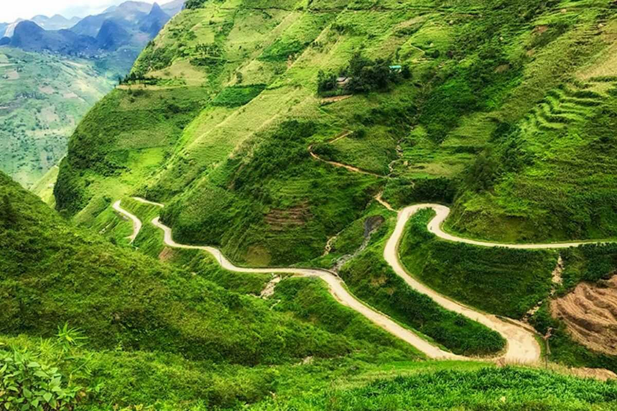 Ma Pi Leng Pass – The Highlight of the loop