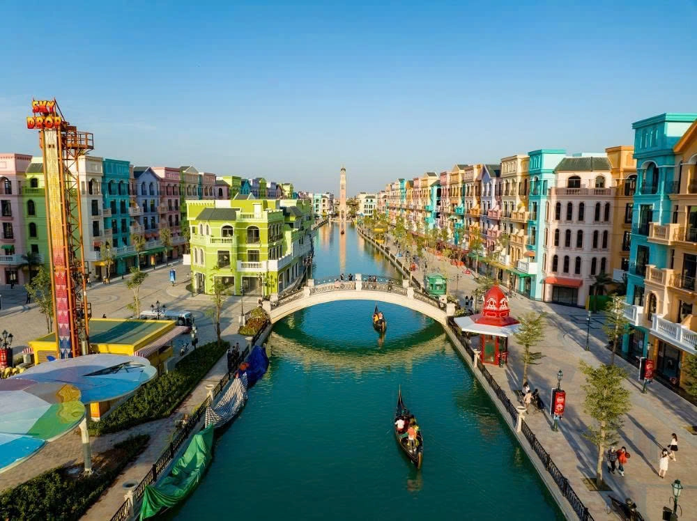 Day Tour | Discover Mega Grand World Hanoi