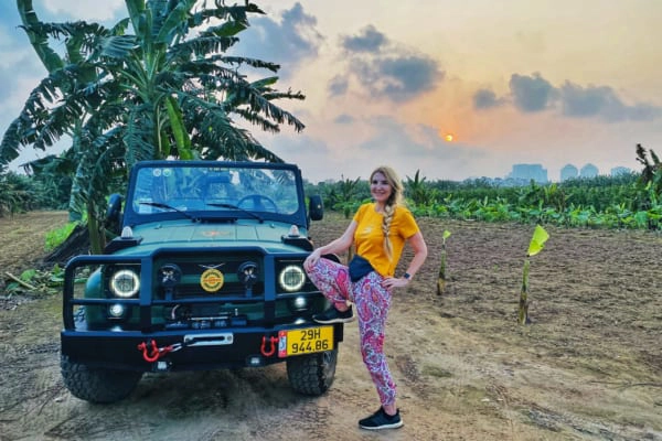 Half-day Explore Hanoi City, Train Street & Red River Countryside Combo by Jeep