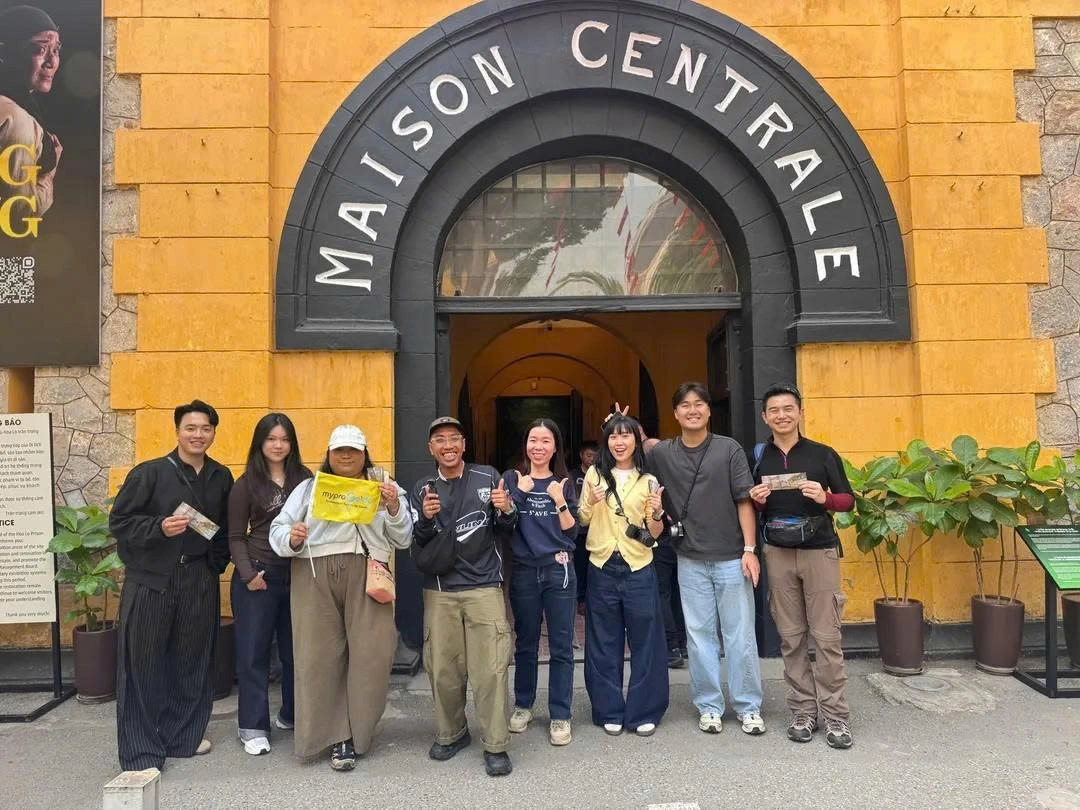 Cafe Hopping Tour in Hanoi (Historic Brew)