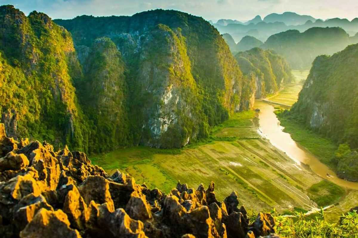 Ninh Binh – Peaceful Nature Escape