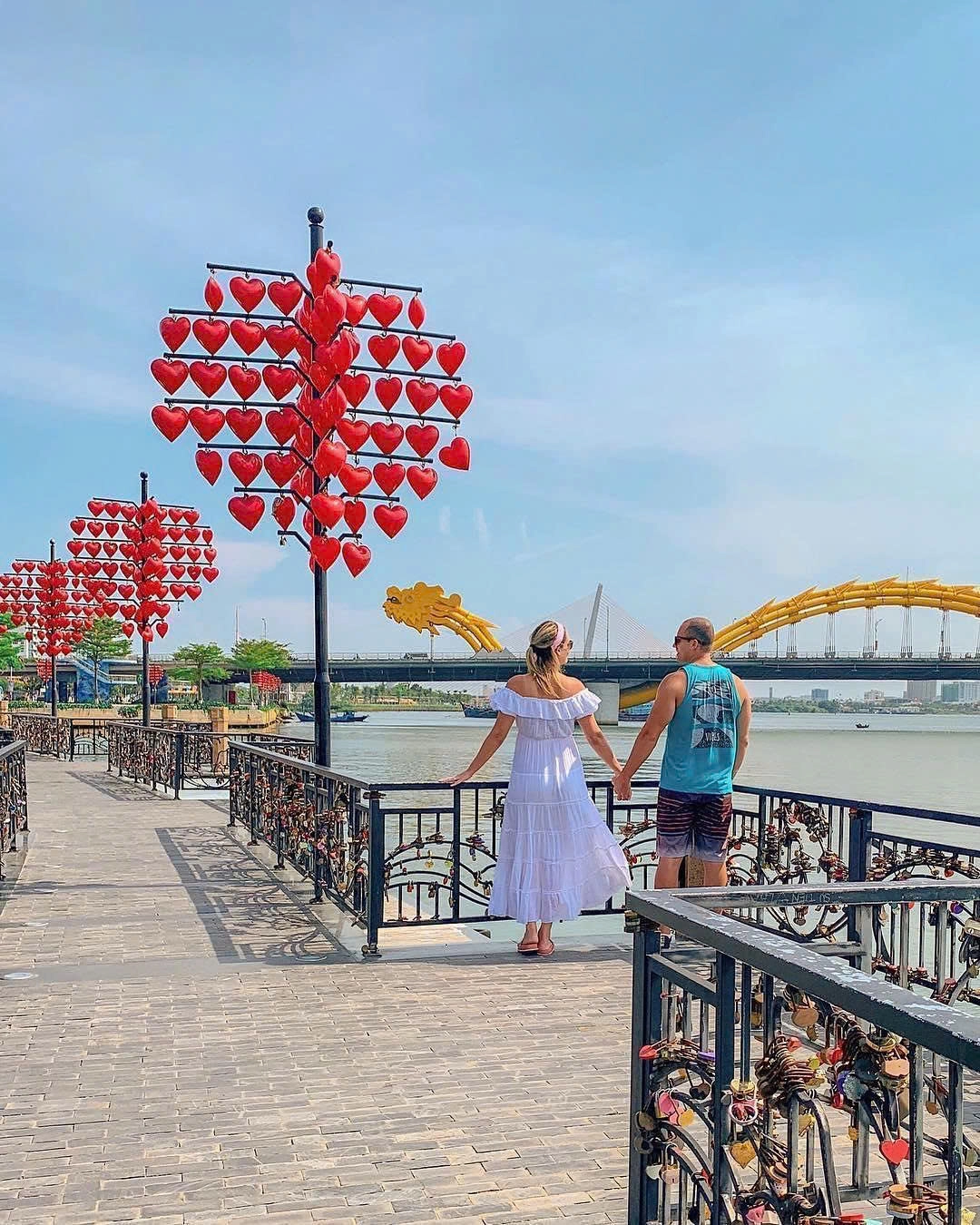 Danang Instagram Half Day Cafe Tour (Visiting Local Beauty)