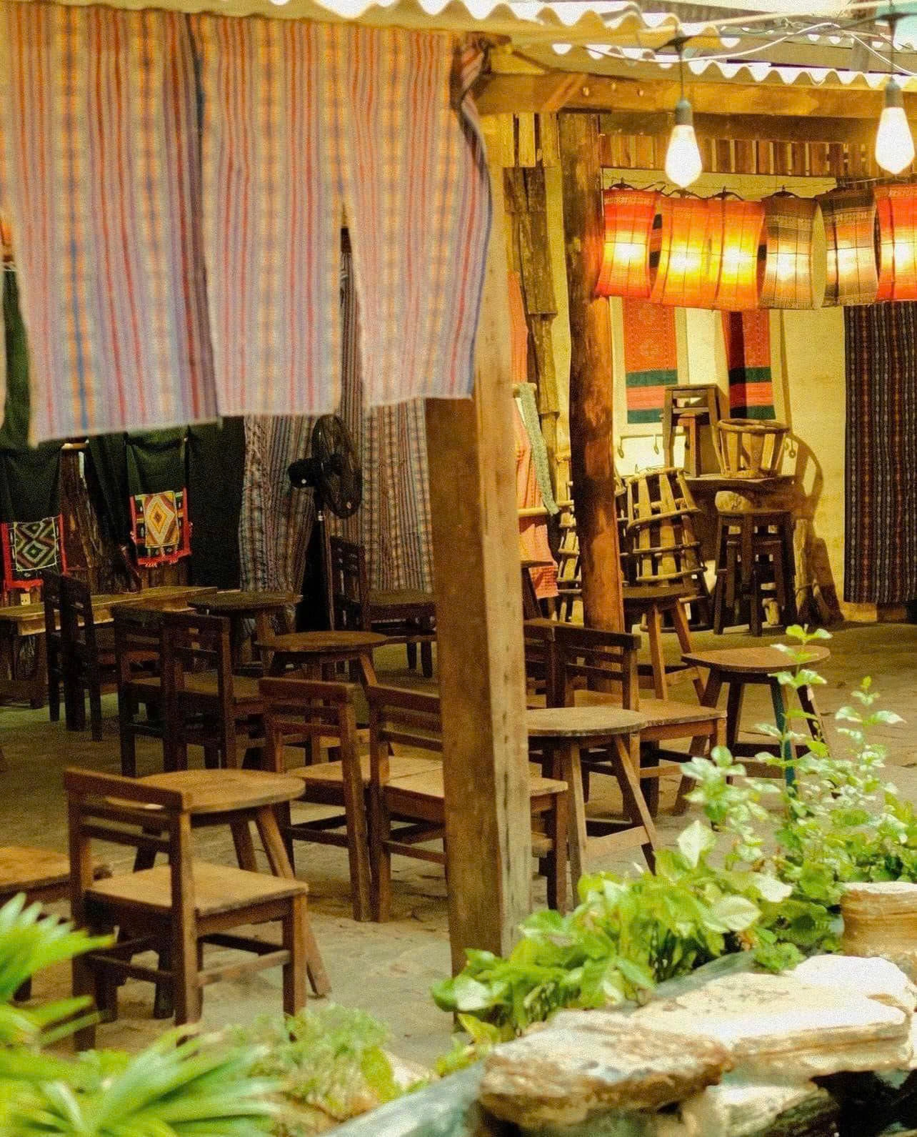 Danang Instagram Half Day Cafe Tour (Visiting Local Beauty)