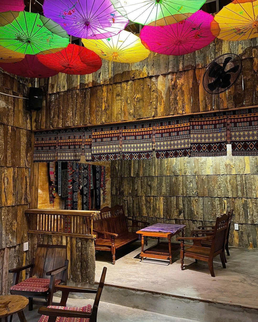 Danang Instagram Half Day Cafe Tour (Visiting Local Beauty)