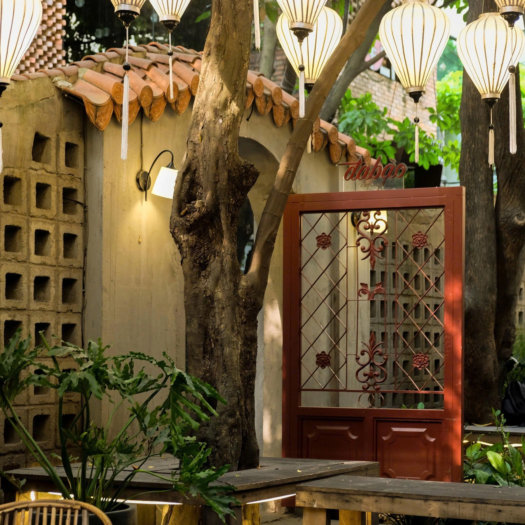Half day Instagram Cafe tour in Ho Chi Minh 