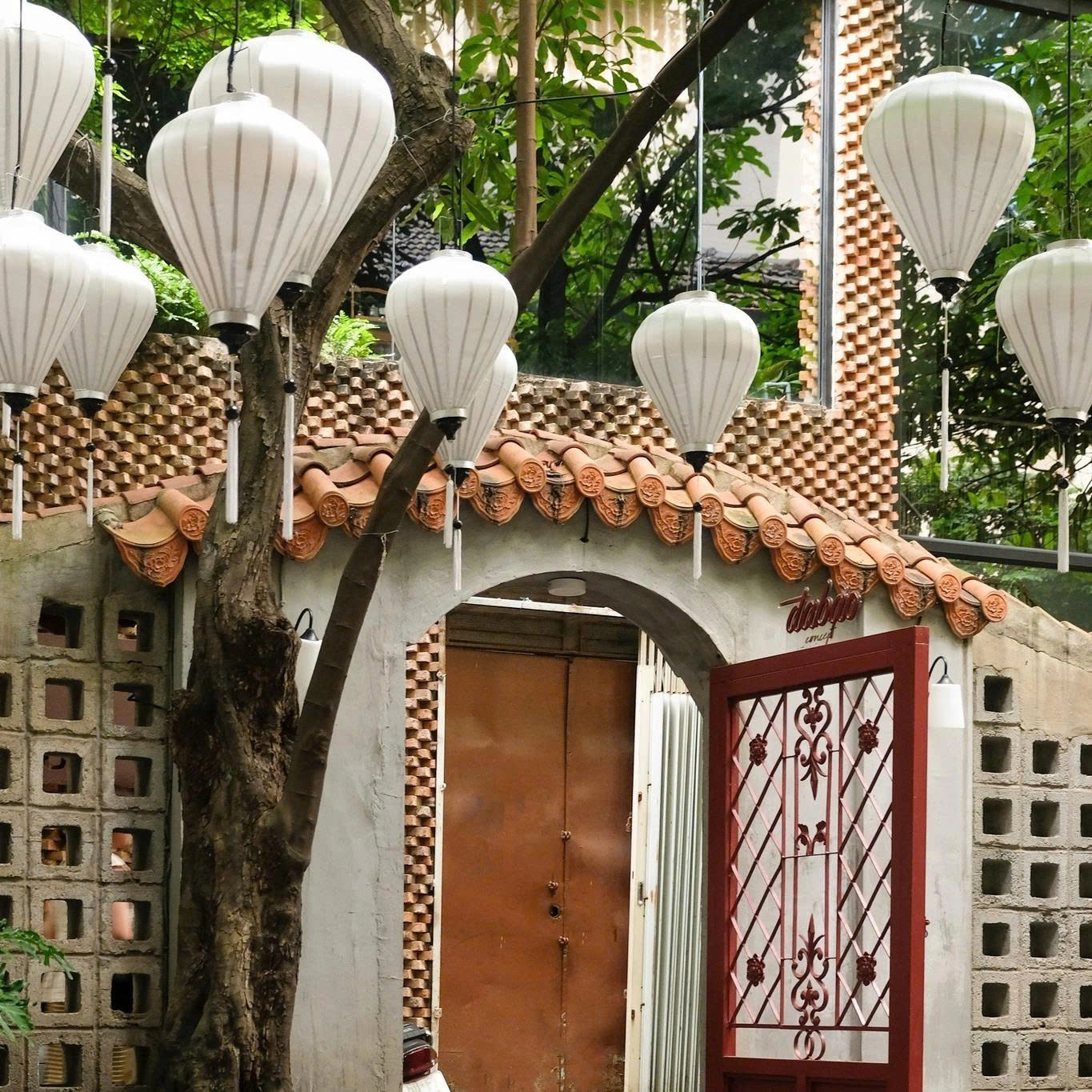 Half day Instagram Cafe tour in Ho Chi Minh 