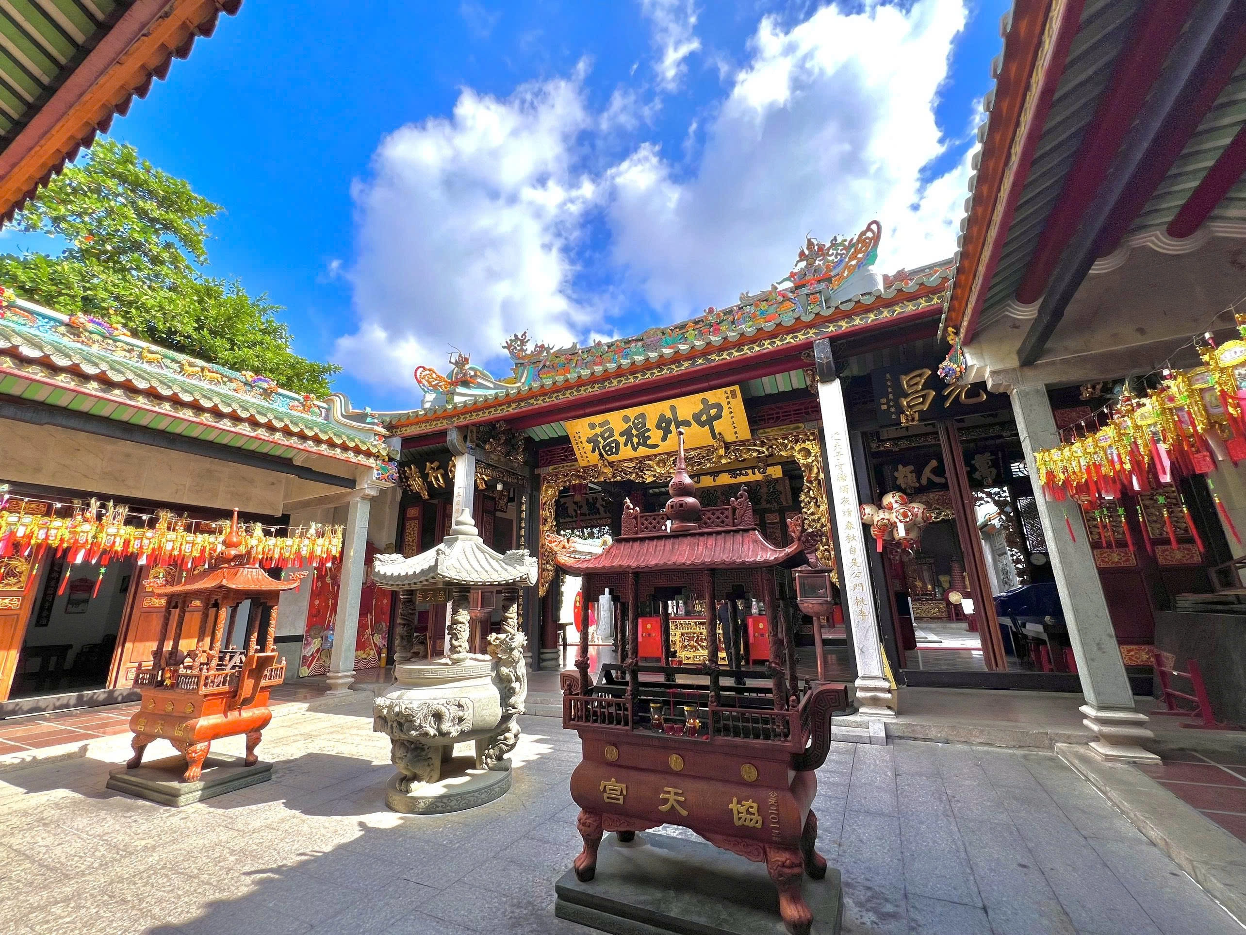 China Heritage Highlights Half-day tour 