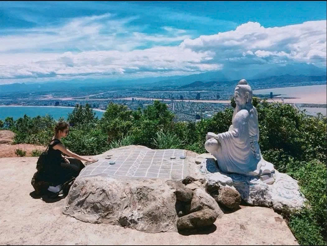 PRIVATE TOUR | Son Tra Peak Exploring & Rice Wine Distillery-Tasting