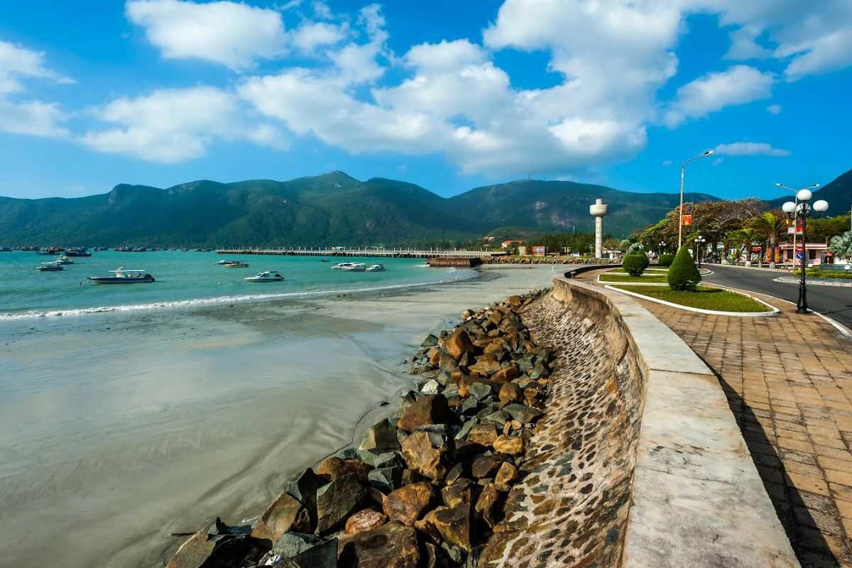 Sunny November days in Con Dao