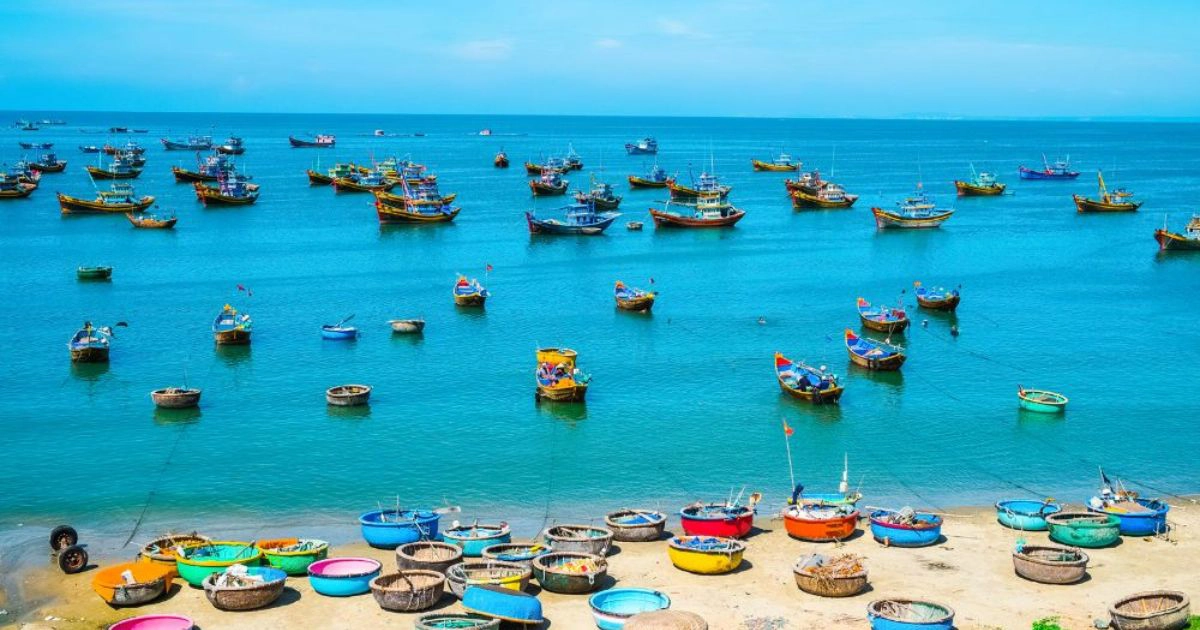Phan Thiet Tour: Best Beaches, Sand Dunes & Travel Guide