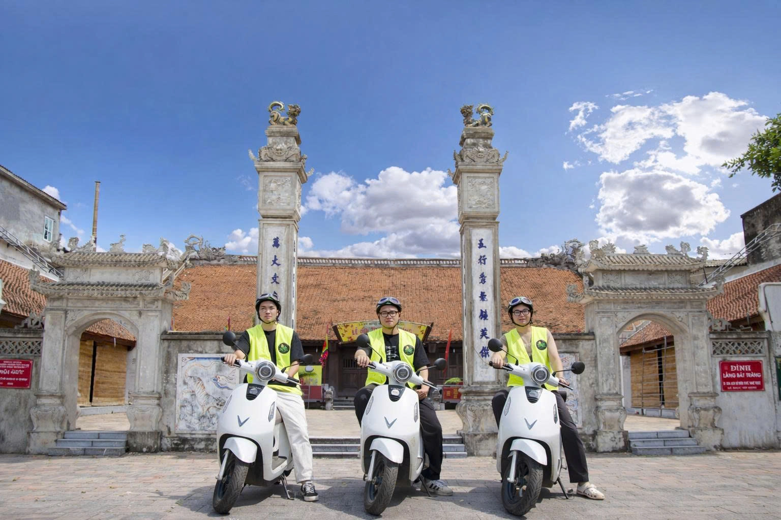 Eco Tour | Explore Bat Trang Ceramic Village by E-Motorbike