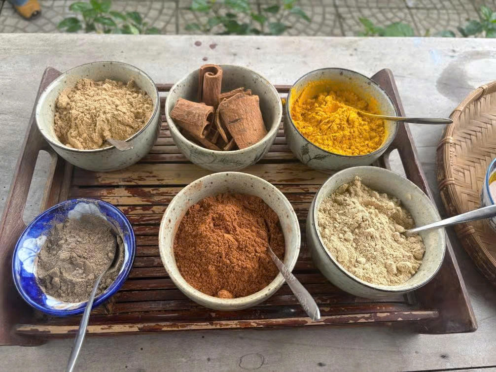 Trải nghiệm Vườn Thảo Mộc & Làm Trà Truyền Thống tại Hội An