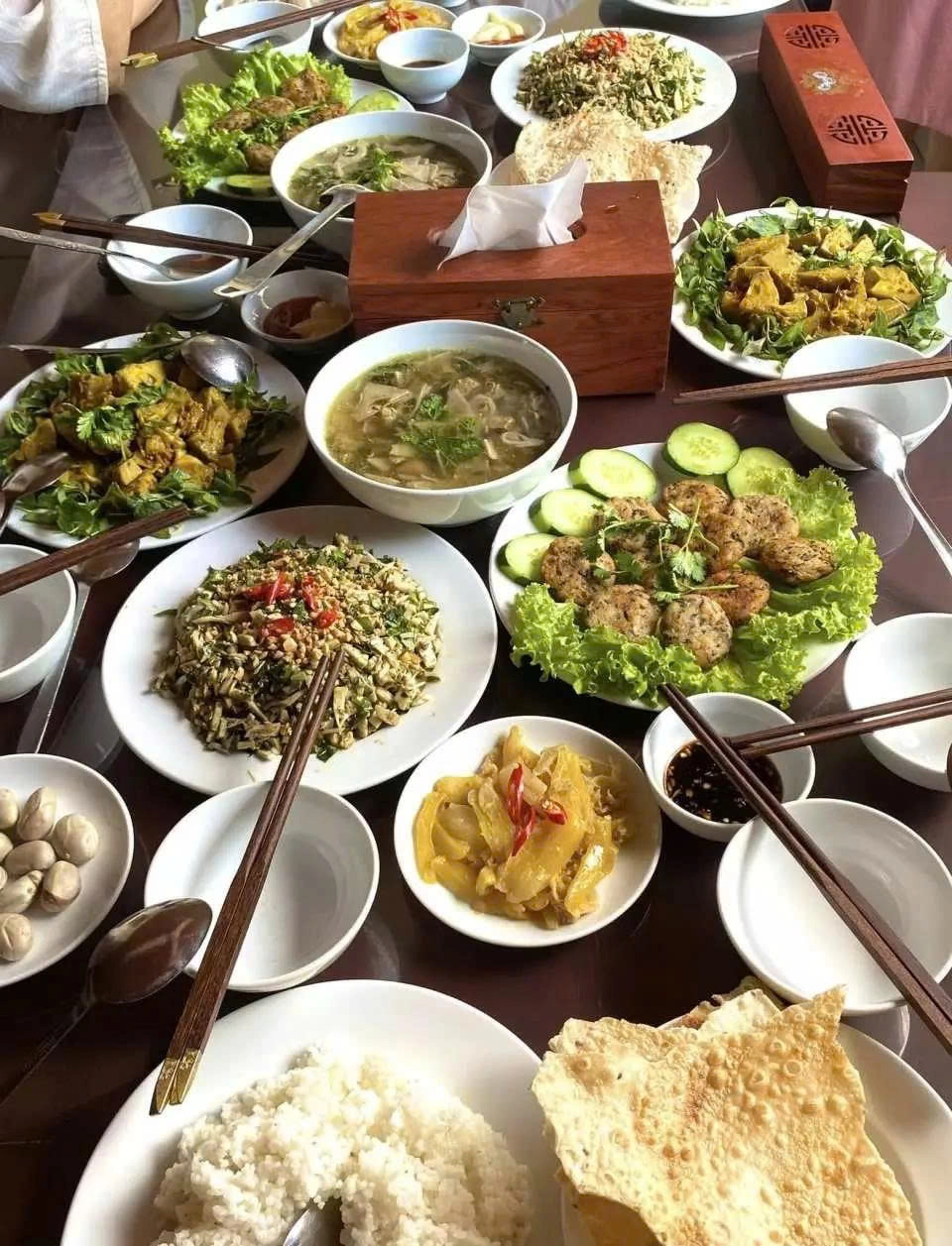 Trải nghiệm Vườn Thảo Mộc & Làm Trà Truyền Thống tại Hội An