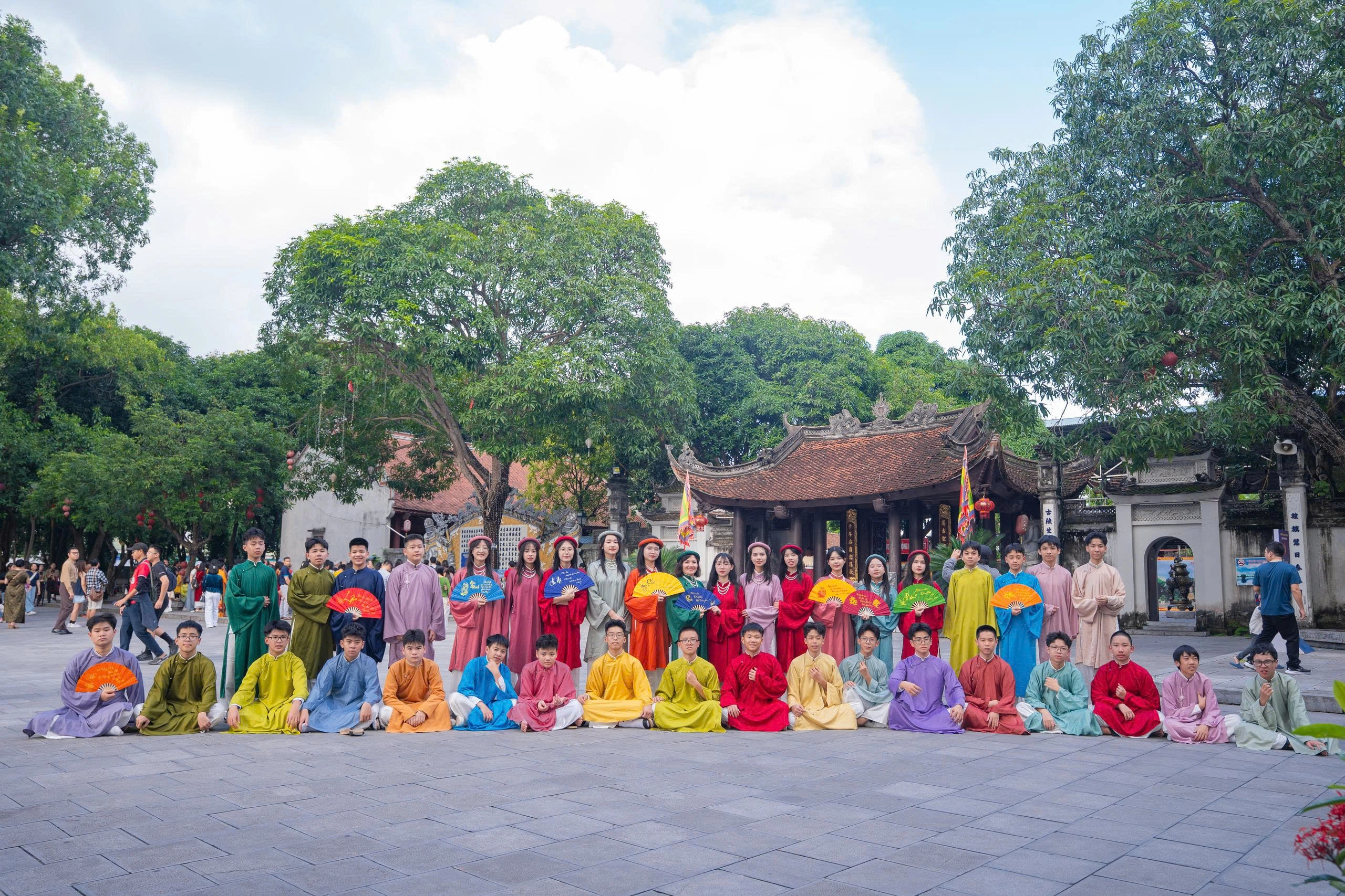 Chuyến phiêu lưu tàu di sản & xe jeep: Hành trình văn hóa Bắc Ninh từ Hà Nội