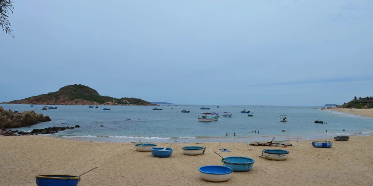 Bai Xep offers peaceful charm beside a fishing village