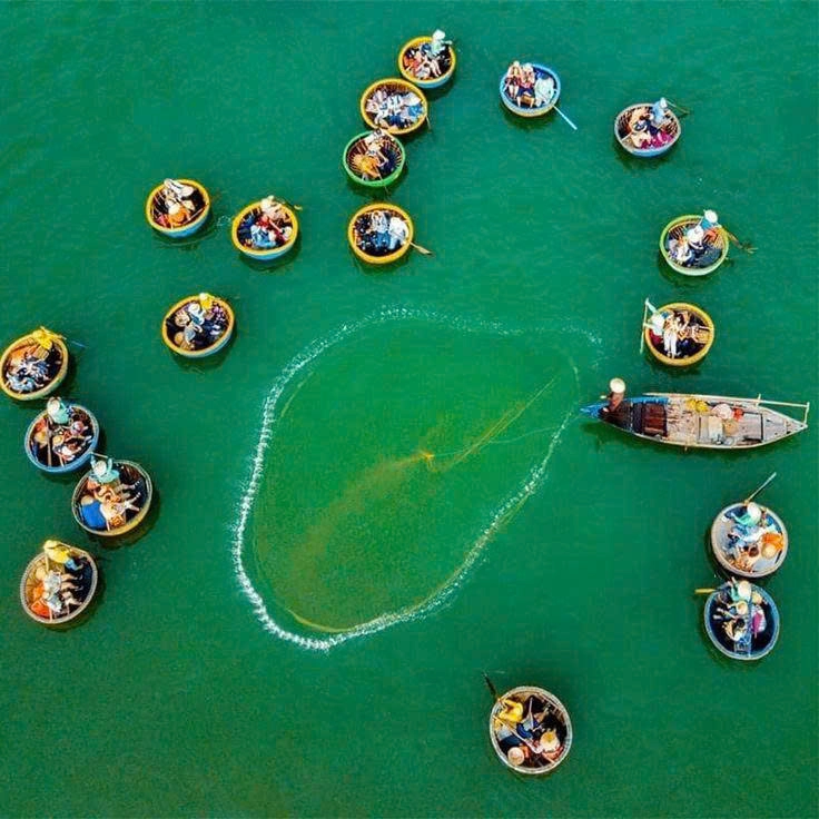 Day Tour | Coconut Basket boat, Hoi an by night with boat ride and night market - small group from Danang 