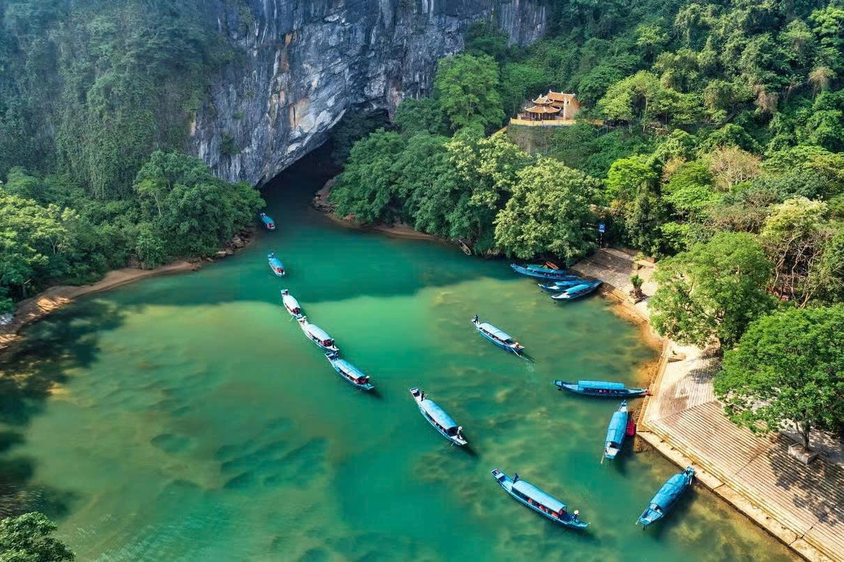 Day Tour | Phong Nha & Dark Cave 1 Day | Depart from Dong Hoi/ Phong Nha (khởi hành từ 2 khách)