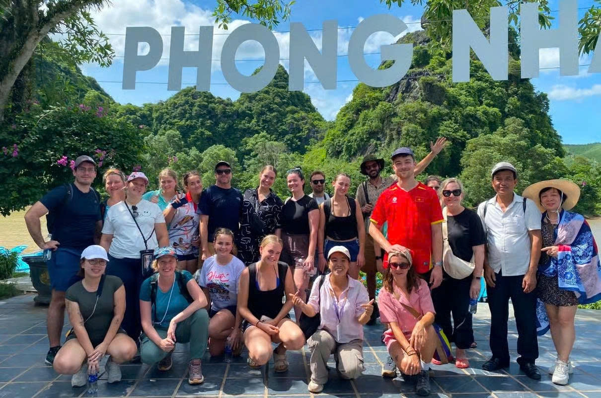Day Tour | Phong Nha & Dark Cave 1 Day | Depart from Dong Hoi/ Phong Nha (khởi hành từ 2 khách)