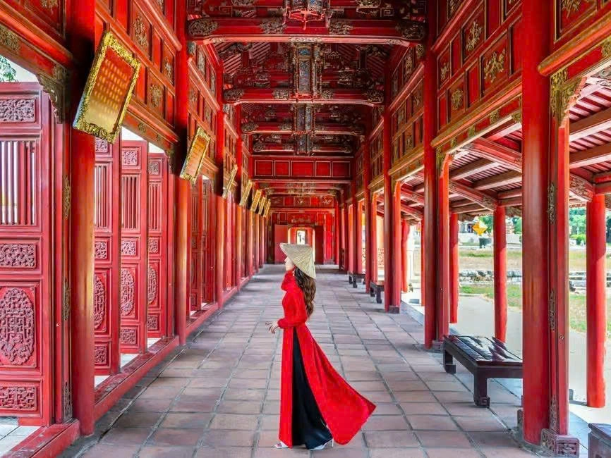 Day Tour | Hue Imperial Citadel Walking Tour - Small group tour