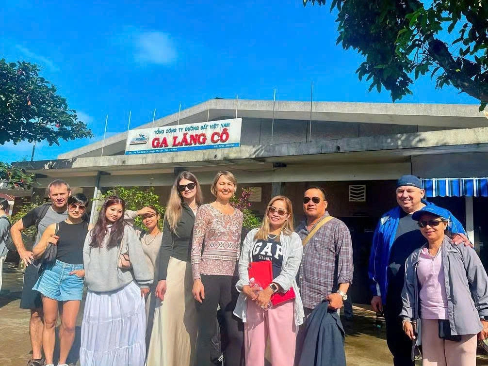 Day Tour | Hue Imperial Tour with Heritage Train | Depart from Danang
