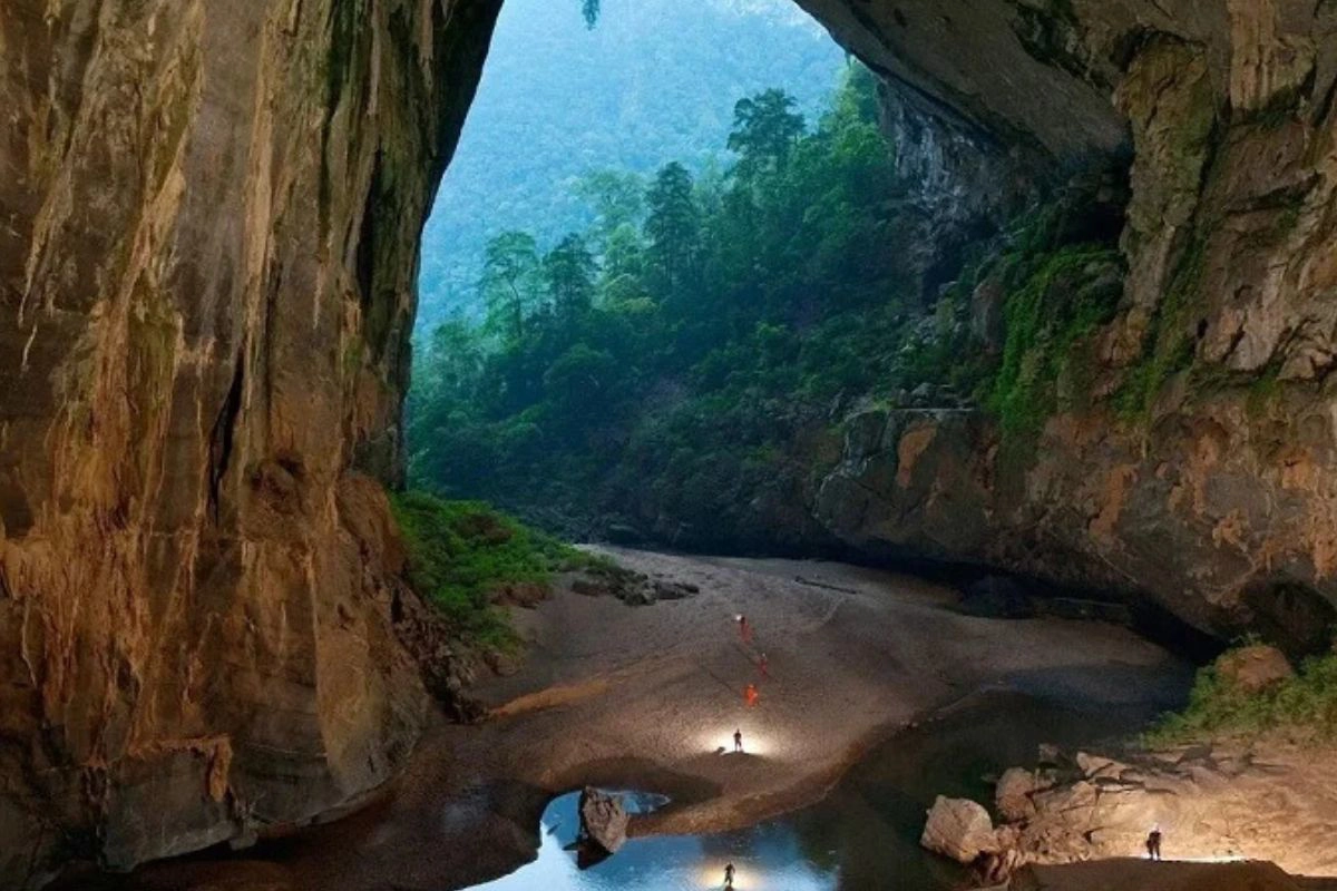 Hang En Cave - Incredible Camping Experience