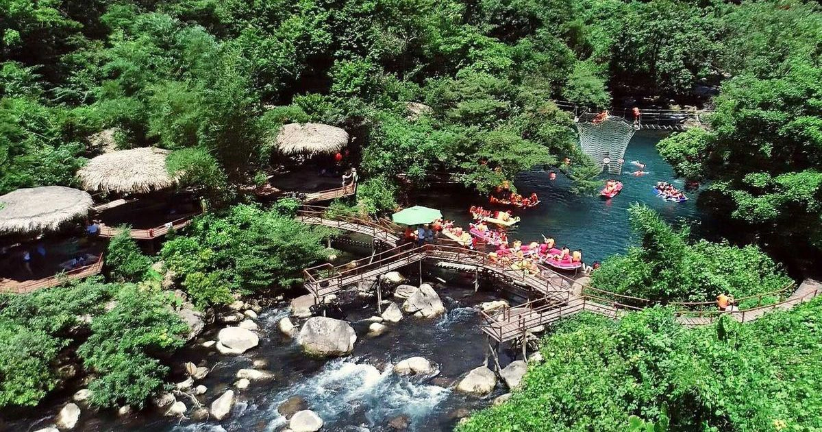 Quang Binh Tour: Cave Adventures, Beaches & Travel Guide