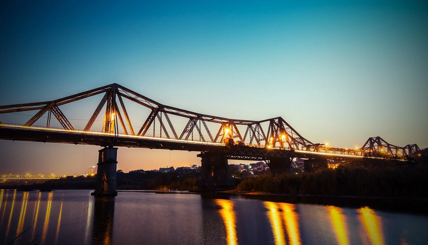 Eco Tour | Explore Ha Noi Sunset by E-Motorbike with Ao Dai Female Riders