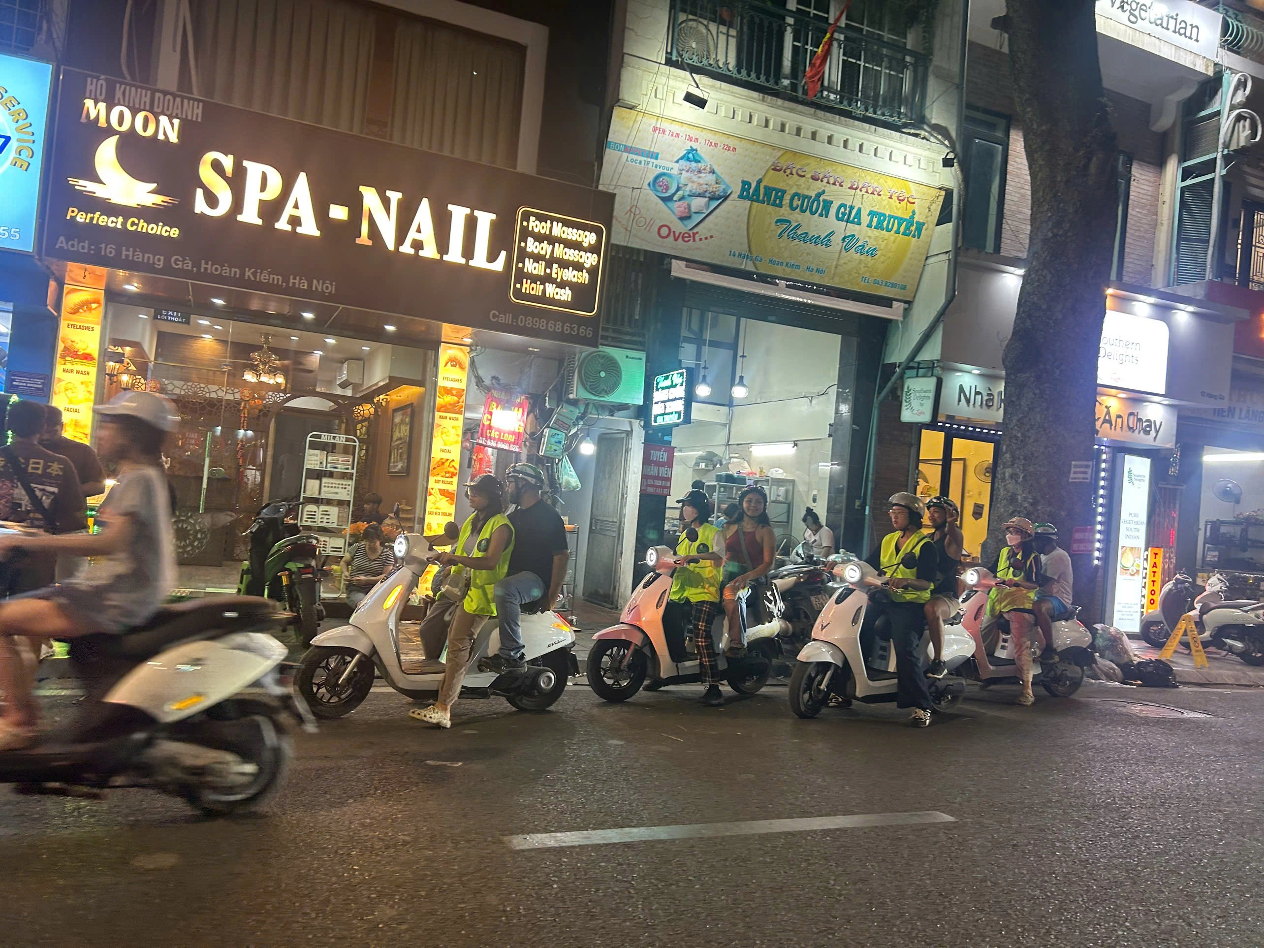 Eco Tour | Explore Hanoi City by E-Motorbike with Ao Dai Female Riders