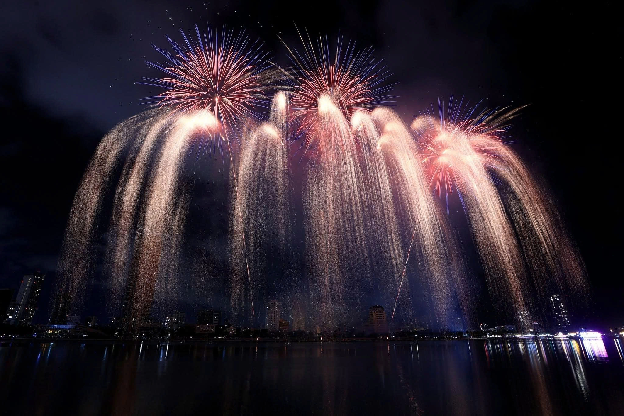 Da Nang International Fireworks Festival 2026 Experience Ticket