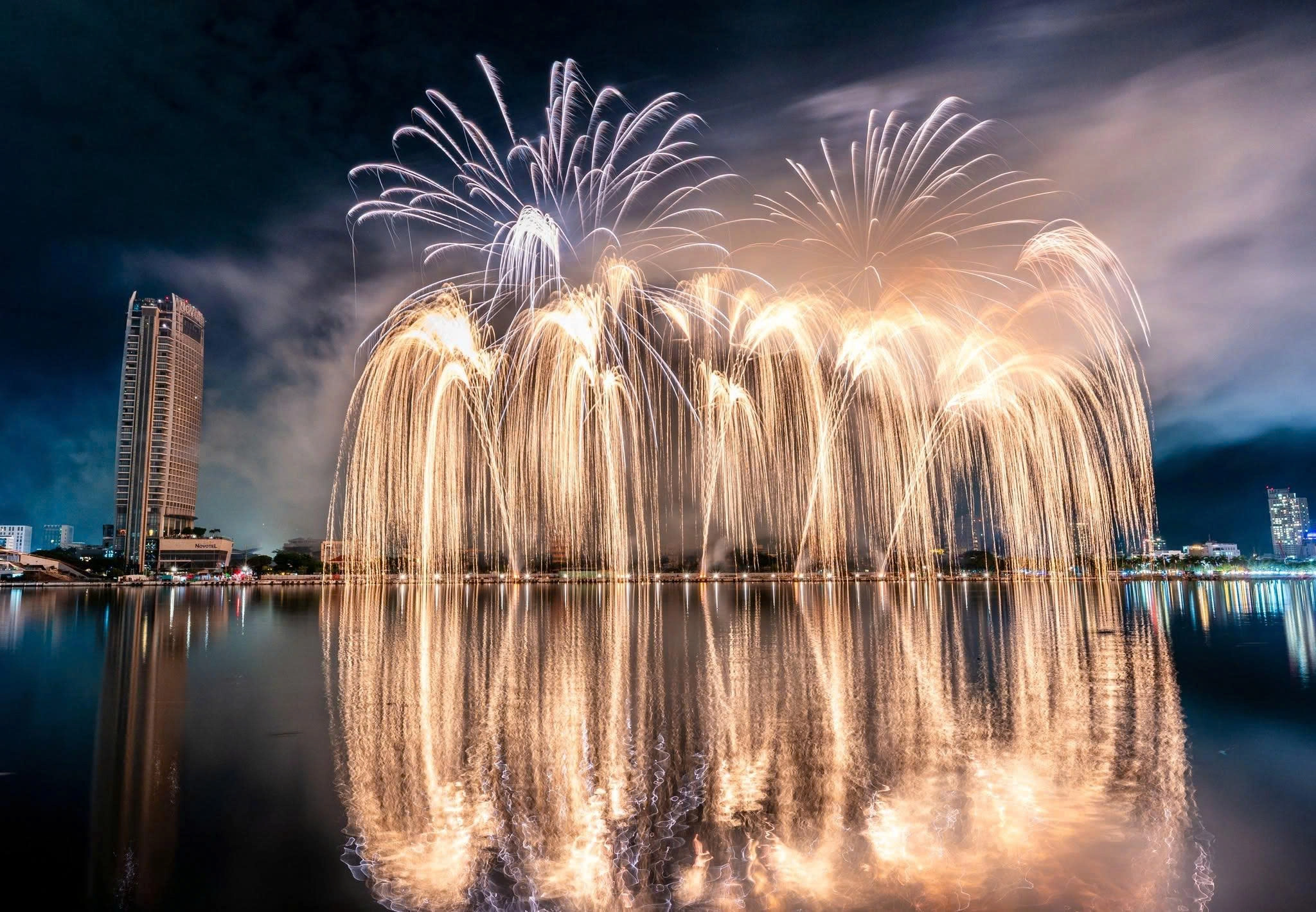 Da Nang International Fireworks Festival 2026 Experience Ticket