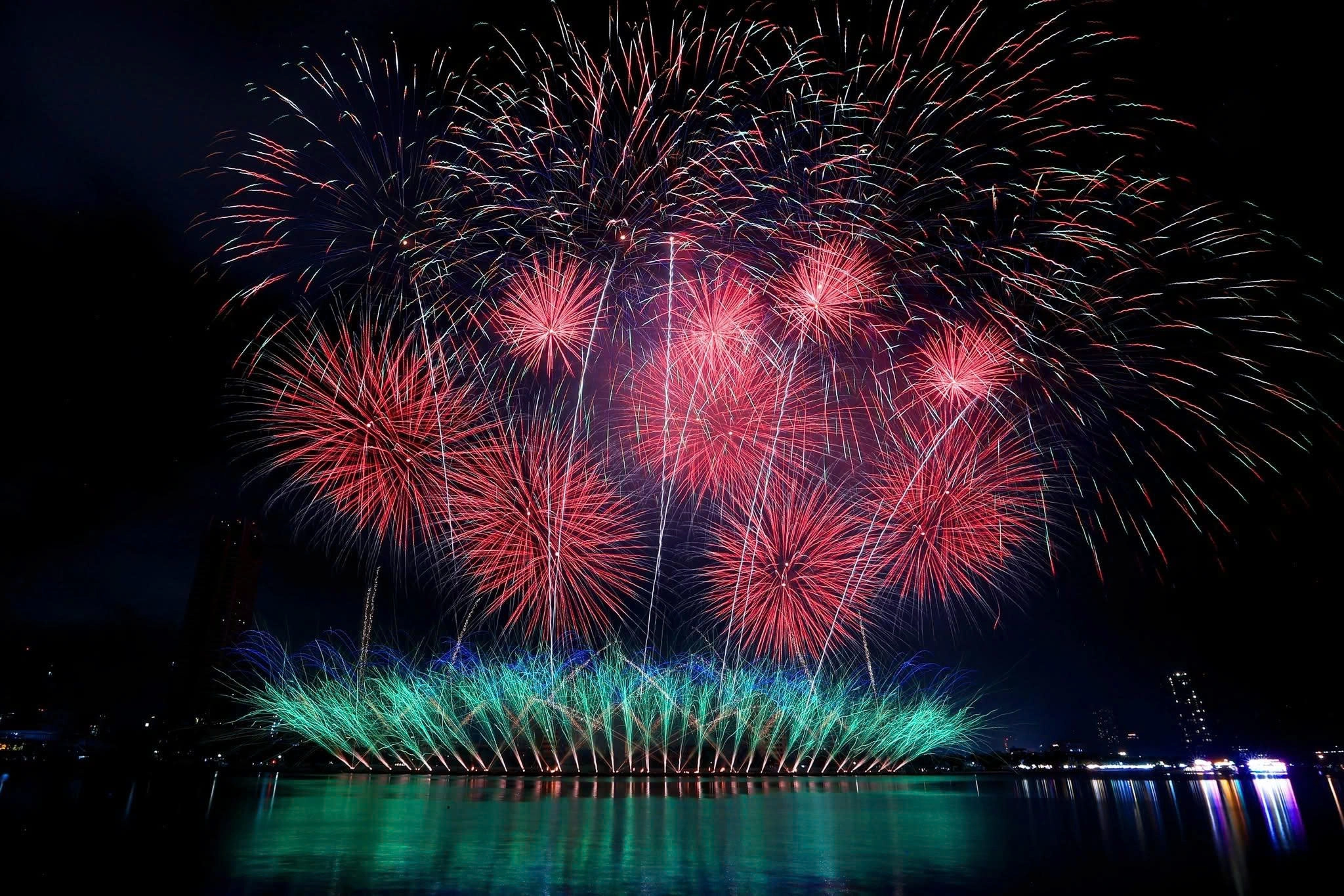 Da Nang International Fireworks Festival 2026 Experience Ticket