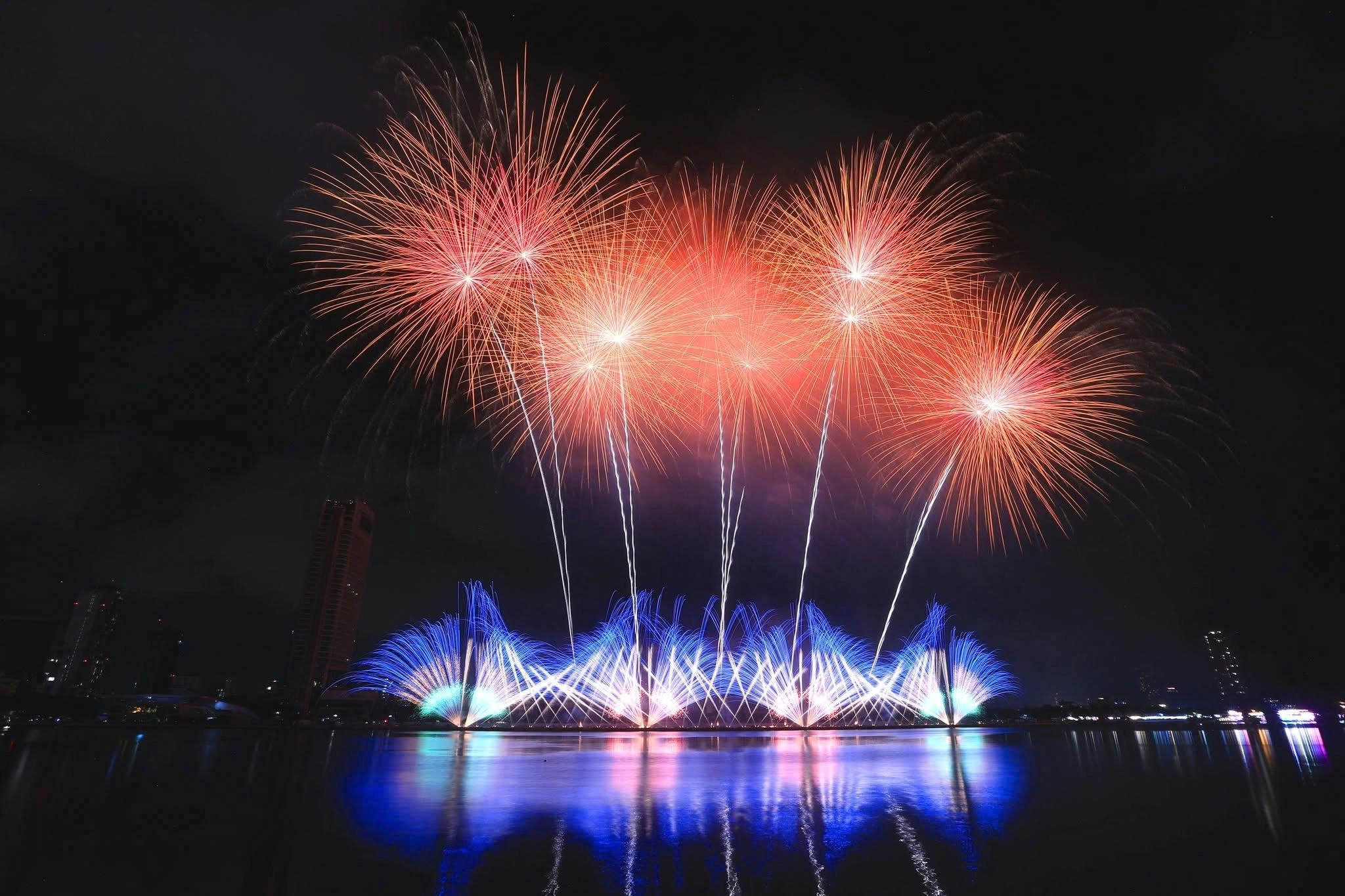 Da Nang International Fireworks Festival 2026 Experience Ticket
