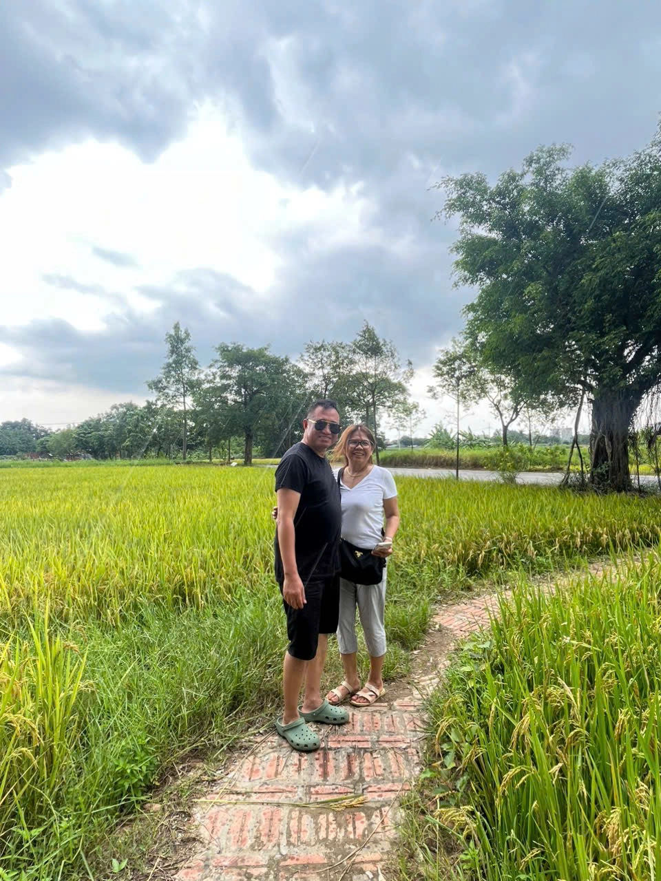 Hanoi Jeep Tour to Ba Vi National Park & Duong Lam Ancient Village