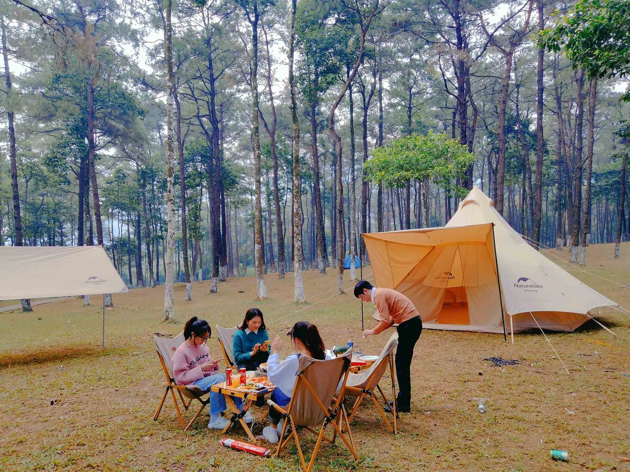 Hanoi Jeep Tour to Ba Vi National Park & Duong Lam Ancient Village
