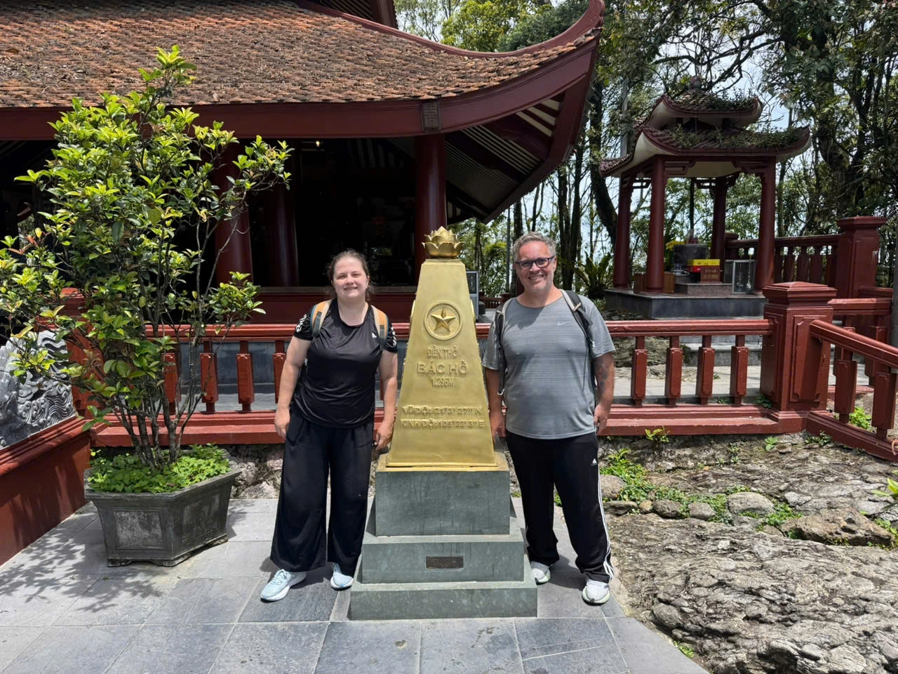 Hanoi Jeep Tour to Ba Vi National Park & Duong Lam Ancient Village