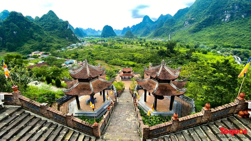 Cao Bang Breathaking tour in 2 days 1 night 