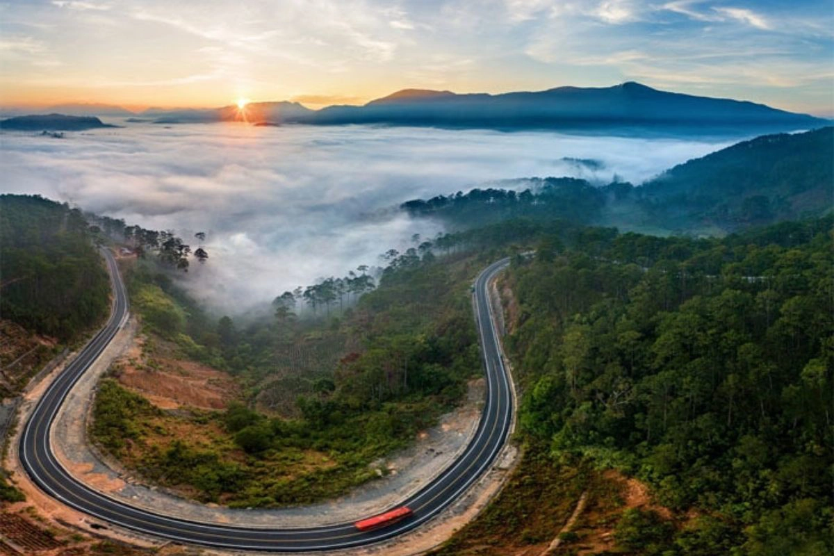The journey from Hoi An to Da Lat combines coastal roads and mountain passes