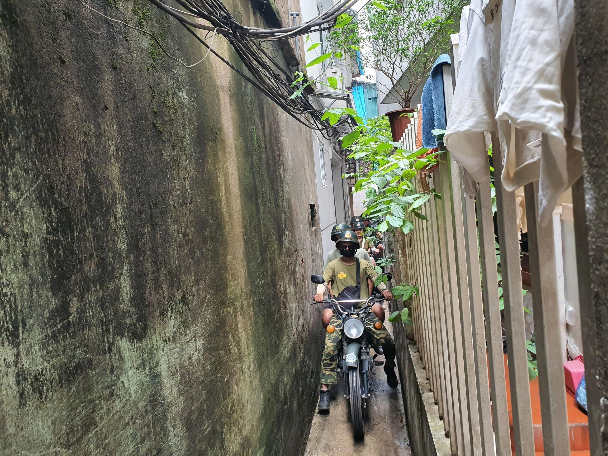 Day Tour | Explore Hanoi capital by military-style Vespa/Minsk