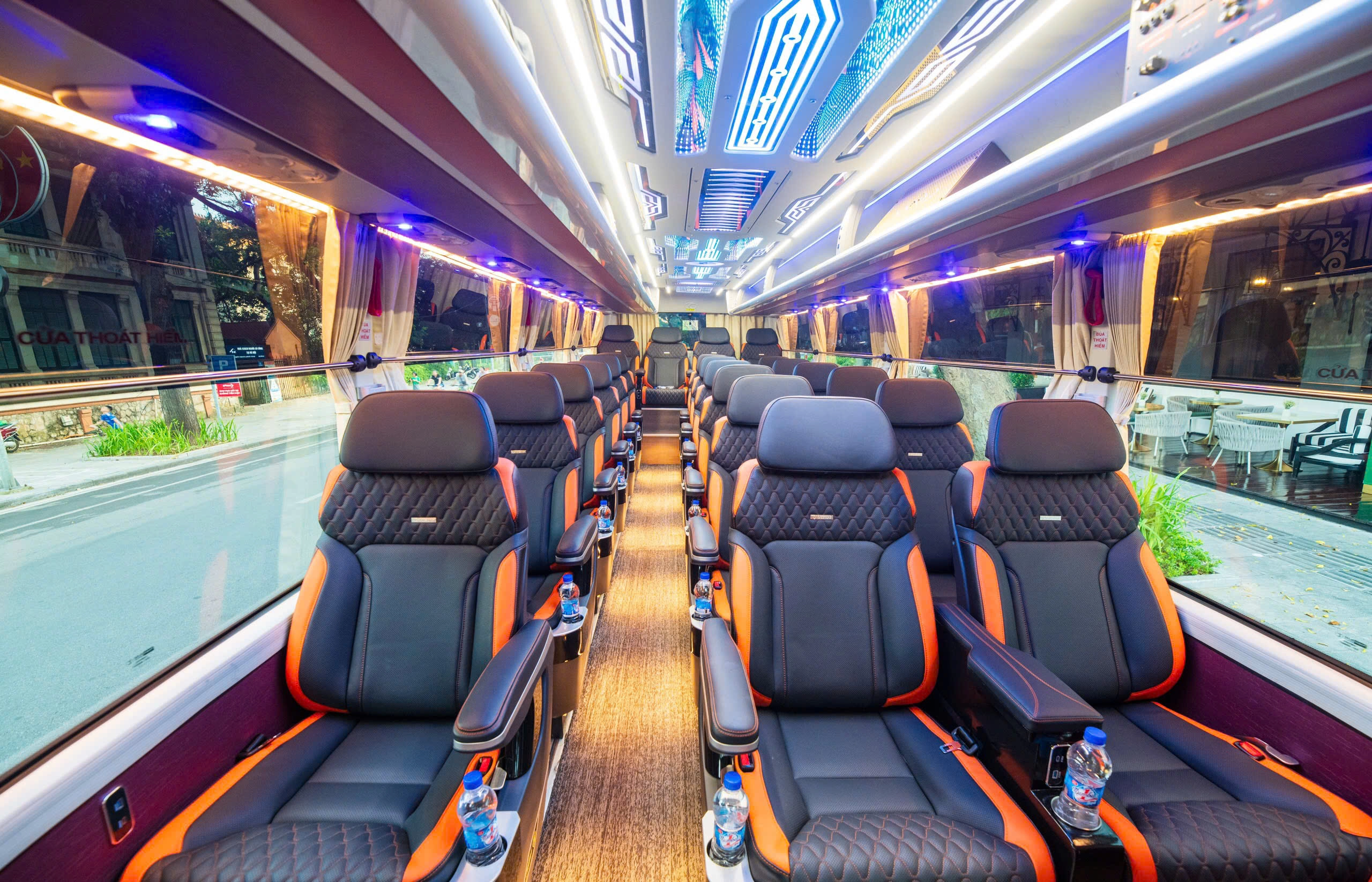 Limousine Shuttle Service Ninh Binh - Ha Long