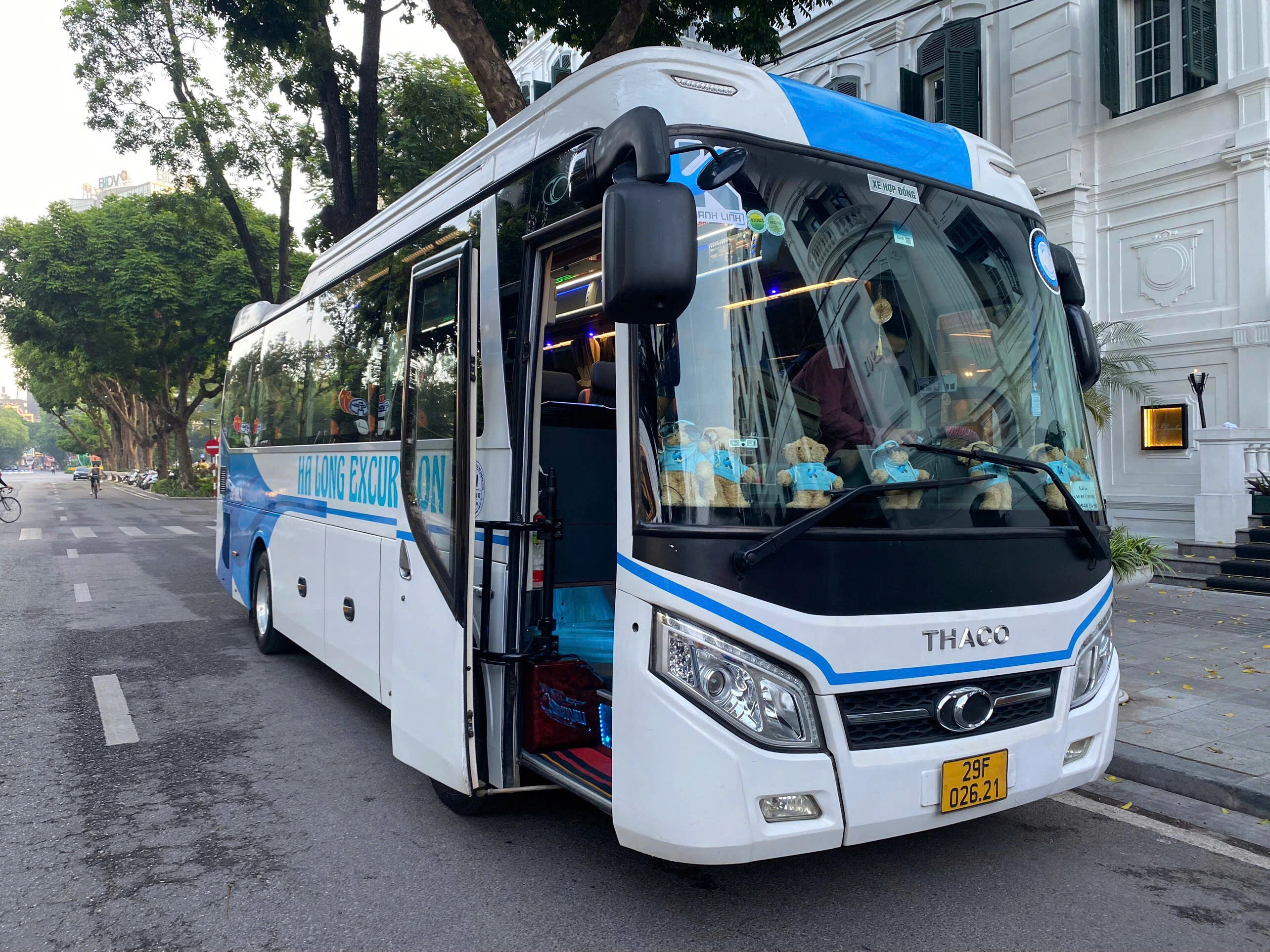 Limousine Shuttle Service Ninh Binh - Ha Long