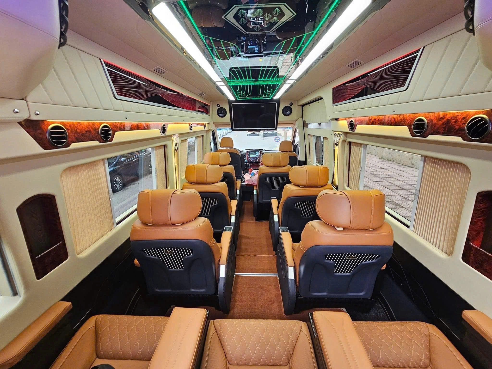 Limousine Shuttle Service Ninh Binh - Ha Long