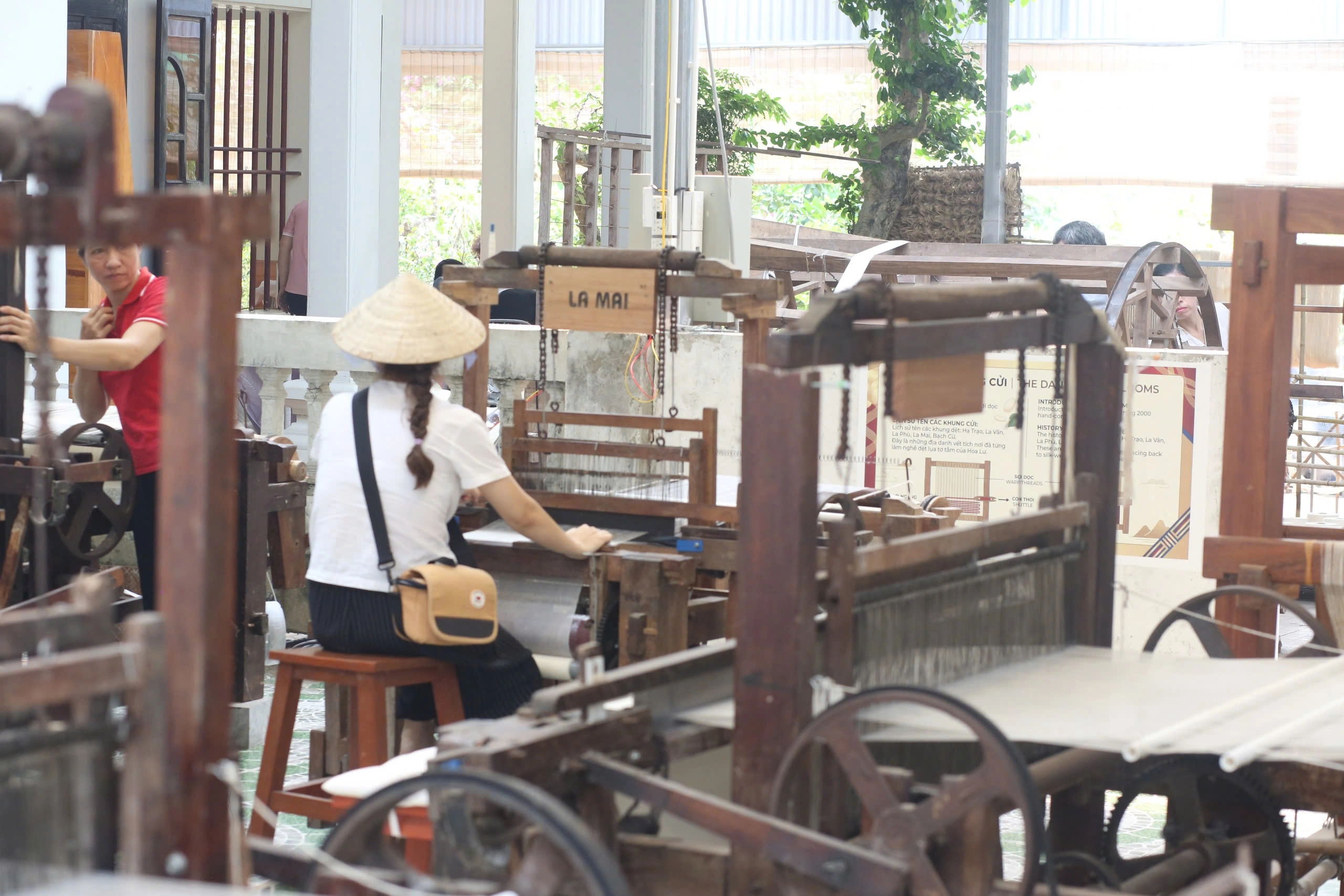 Ninh Binh Signature Hands-on Silk Loom with Immersive Silk | Start from Ninh Binh 