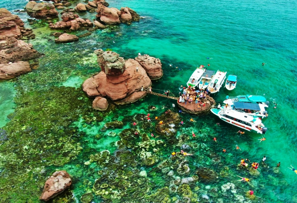 Day Tour | Phu Quoc 3 Islands Tour on Junk Cruise: Island Hopping Shared Tour, Snorkeling Experience, Seafood Lunch on the Boat | Vietnam