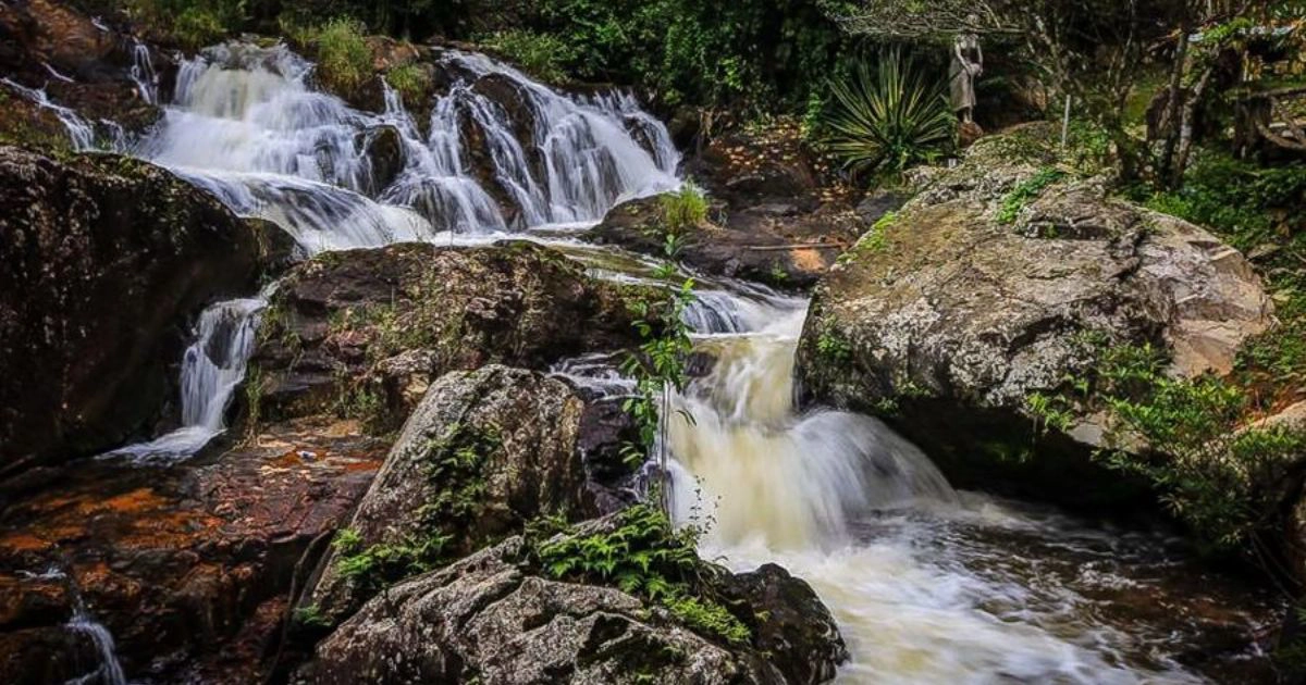 Da lat mountain waterfall and tea hills