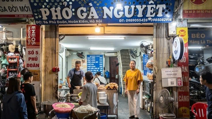  Hanoi: Michelin Guide Food Walking tour