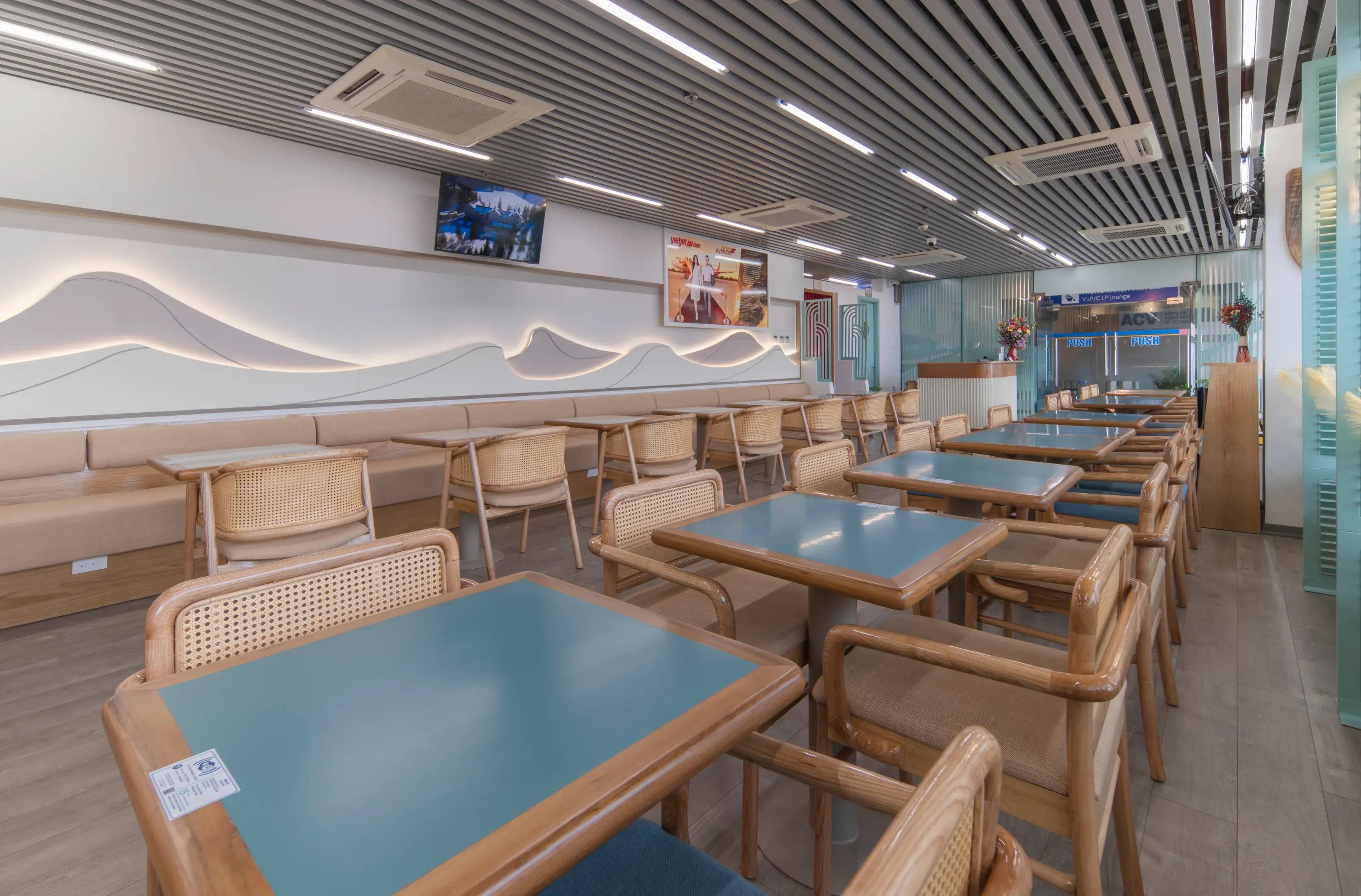 Premium Lounge Service at Tuy Hoa Airport (TBB)
