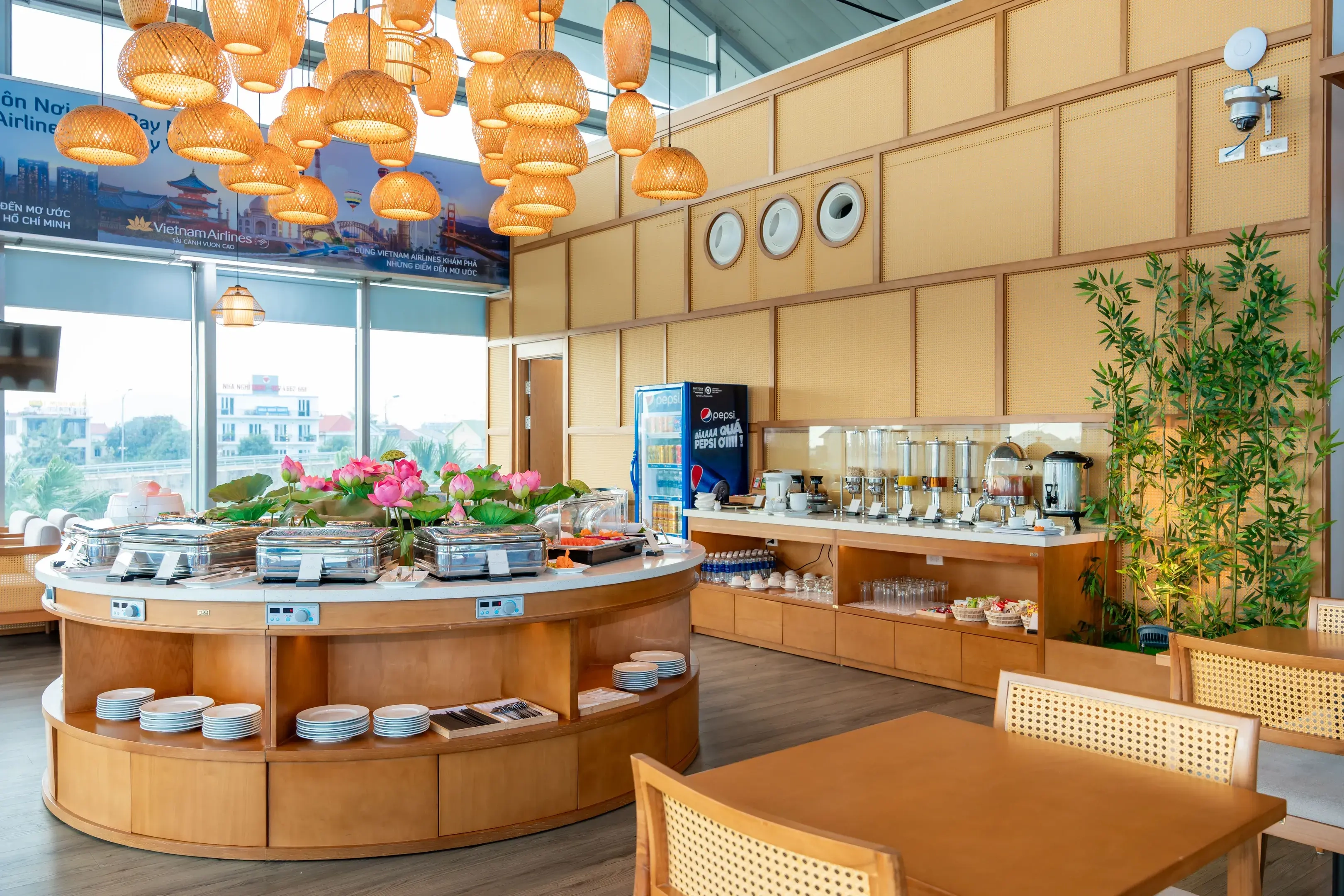 Premium Lounge Service at Vinh Airport (VII)