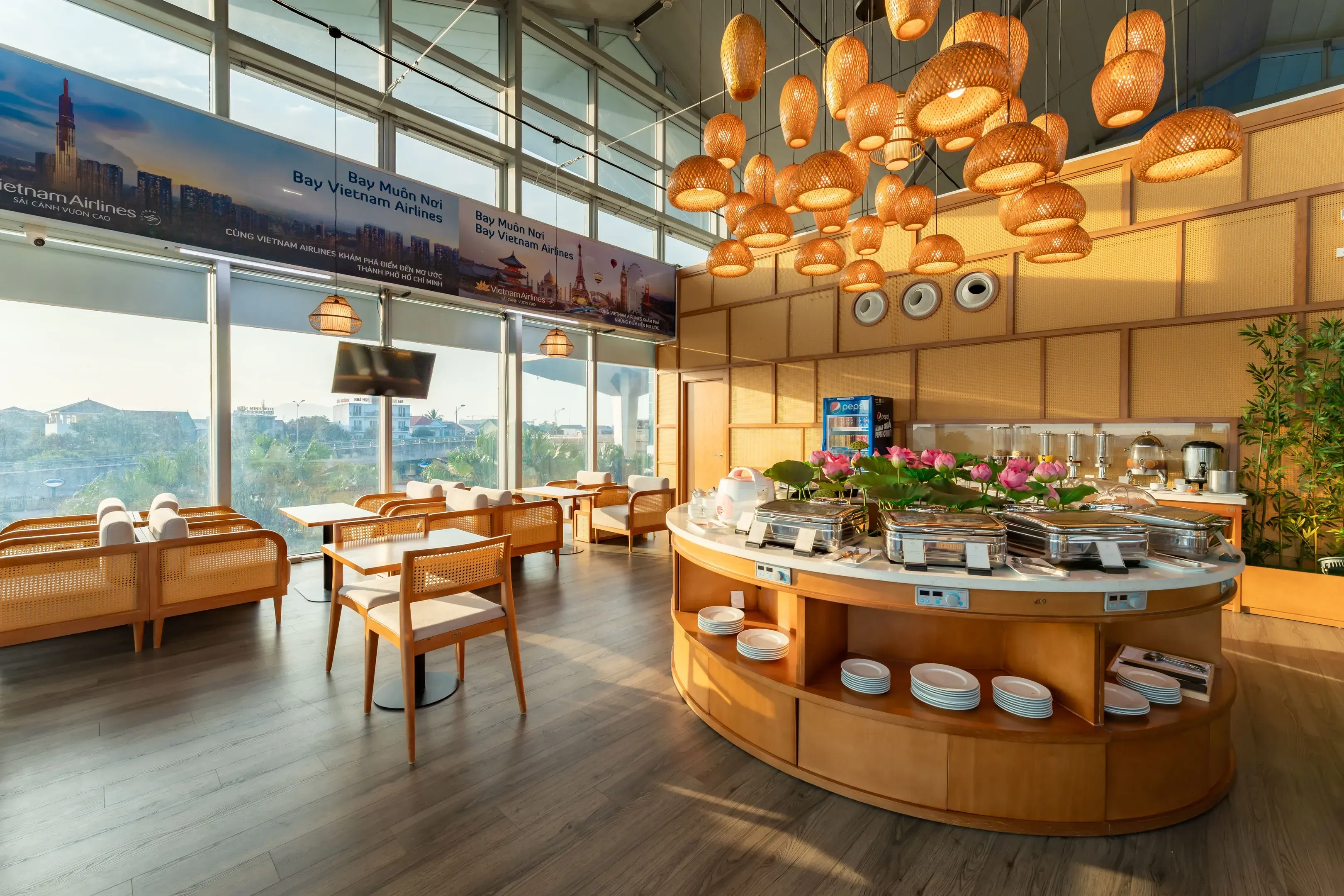Premium Lounge Service at Vinh Airport (VII)